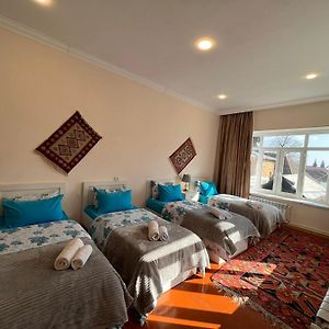 Nuray'S House